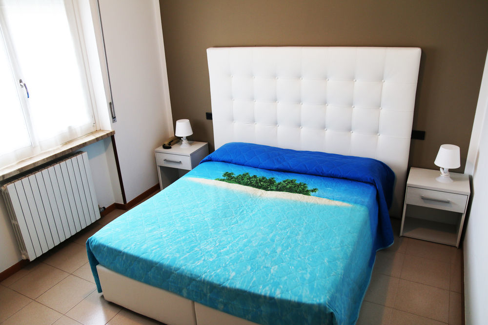 Albergo Al Sole Castelnuovo del Garda Exteriör bild