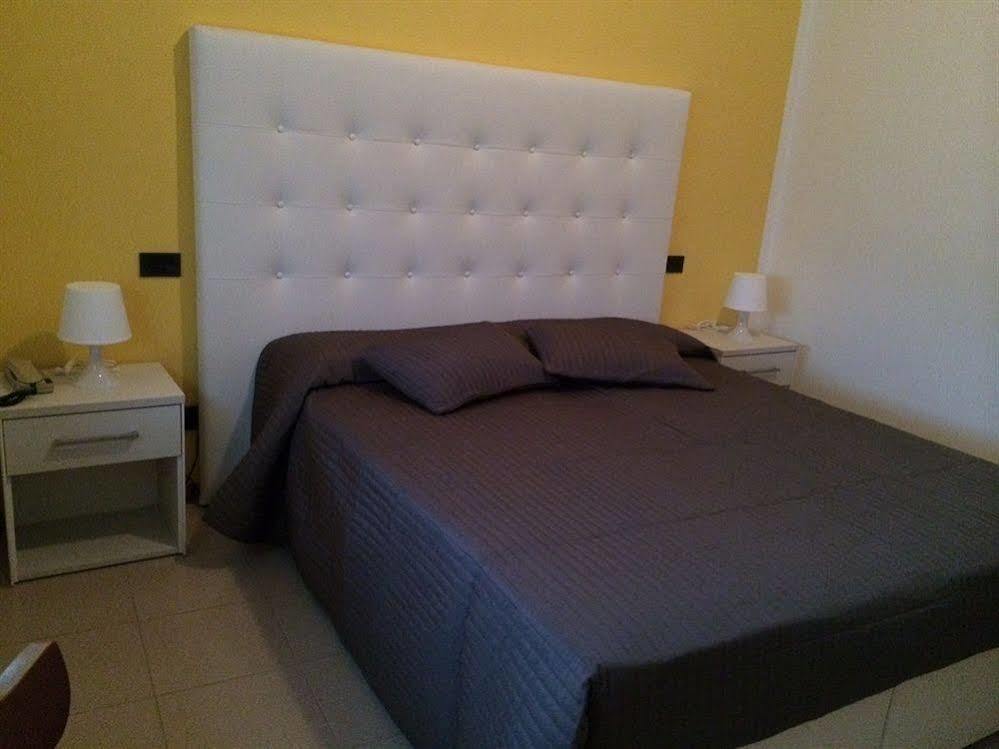 Albergo Al Sole Castelnuovo del Garda Exteriör bild