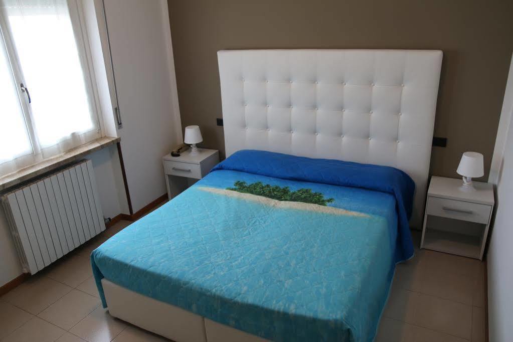 Albergo Al Sole Castelnuovo del Garda Exteriör bild